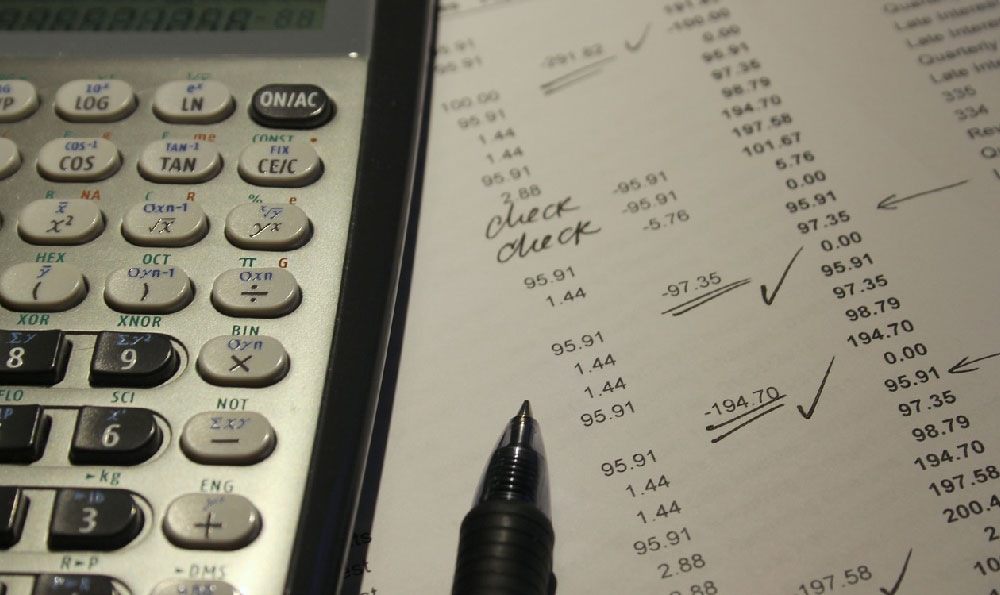 

How Does Kalshi Generate Income Through Its Prediction Market Platform?