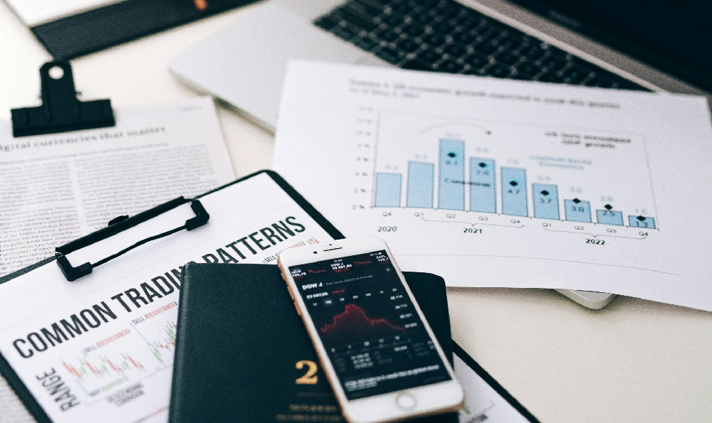 How to Invest in Real Estate Without Money? Is It Possible to Make Money This Way?
