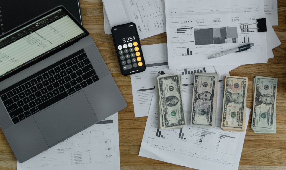 What high-paying jobs exist? Which professions offer the best salaries?