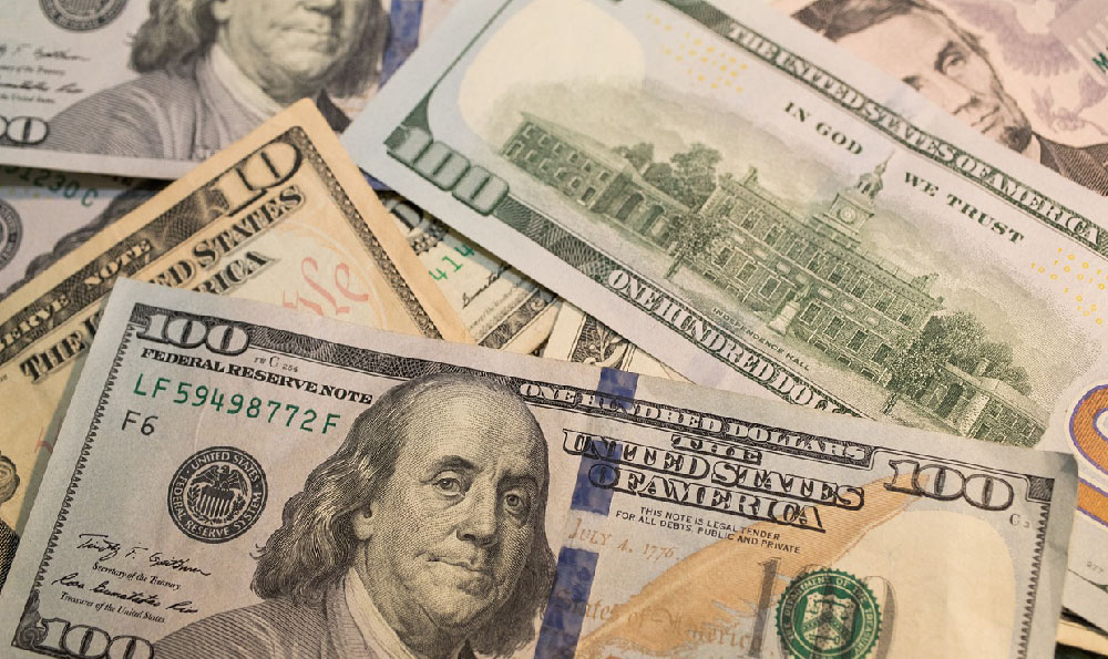 

Tattoo Artist Earnings: How Much Do They Make? Average Income Trends