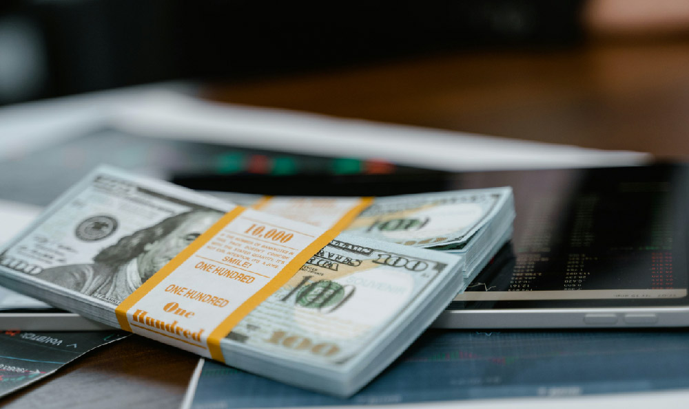 Can non profits make money? Should non profits focus on profit?