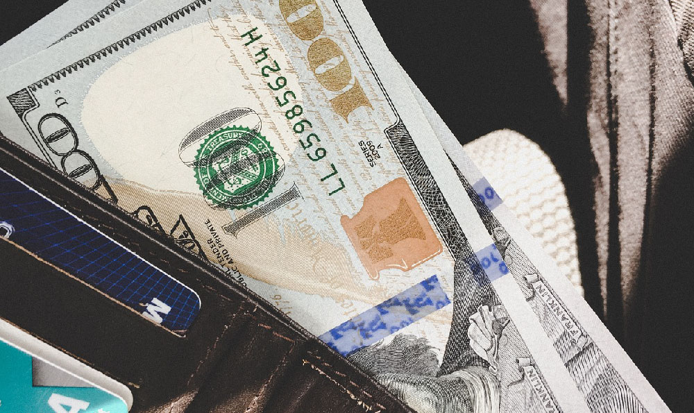 What are the effects of investing, and how does it work?