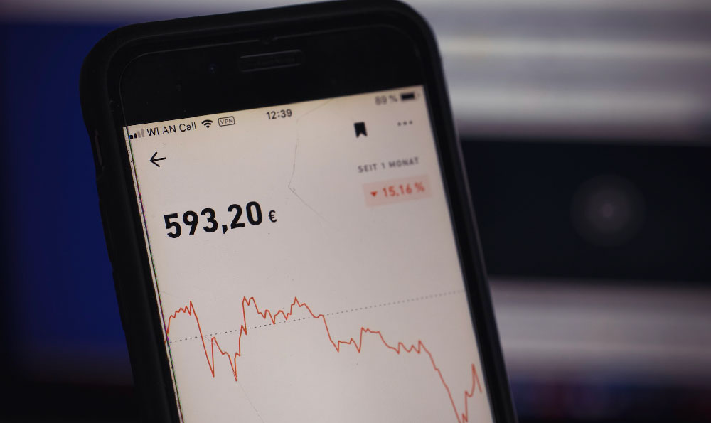 Making Fake Money: Possible or Practical?
