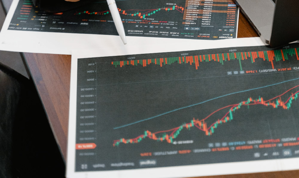 Currency Trading: What is it? How Can You Invest?
